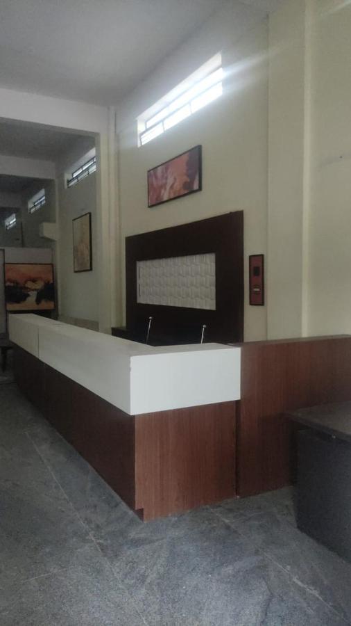 Abuzz Oxfordcaps Bannerghatta Bangalore Extérieur photo